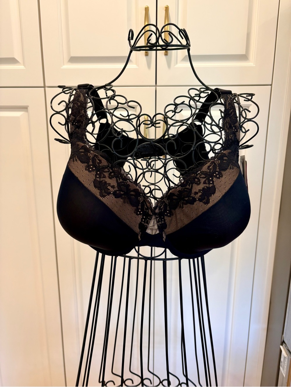 Warner's Black Lace-Trim Full Coverage Bra